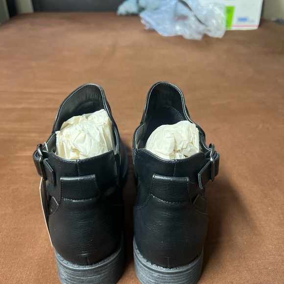 LUKEES by MUK LUKS | Black Bobbi Ankle Boot - Women Size 11 - Picture 5 of 5